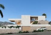 Вилла с участком на продажу в городе Benalmádena. Фото