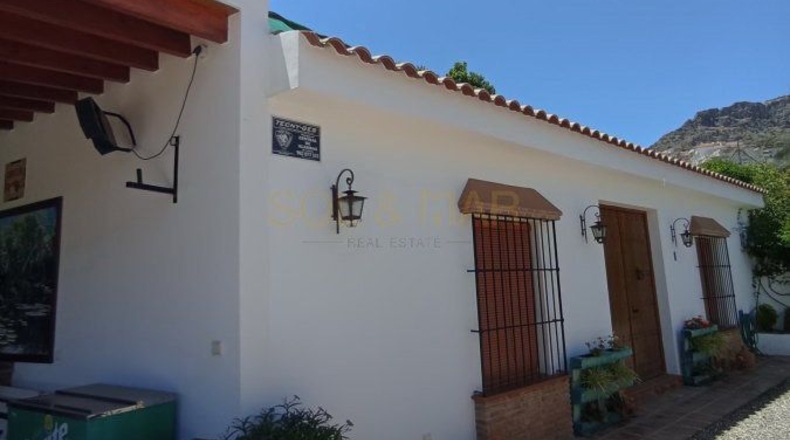 Málaga - Álora - 3700m2