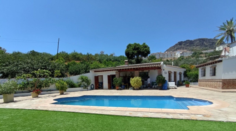 Málaga - Álora - 3700m2