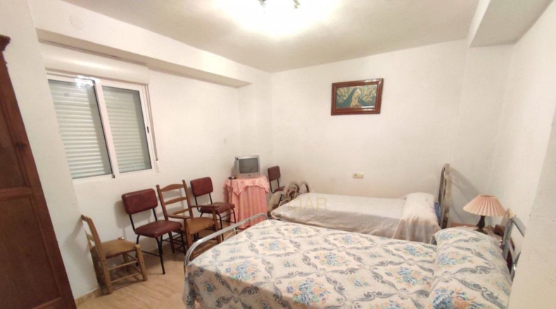 Granada - Loja - 320m2