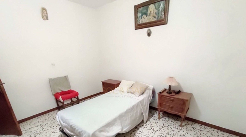 Granada - Loja - 320m2