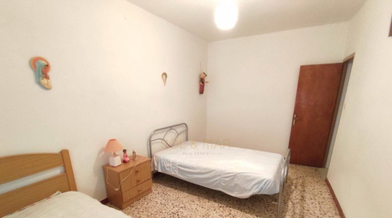 Granada - Loja - 320m2
