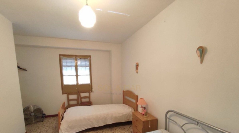 Granada - Loja - 320m2