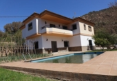 Chalet independiente con terreno en venta en Órgiva ref: TR48509 foto