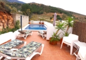 Chalet independiente con terreno en venta en Órgiva ref: TR232756 foto