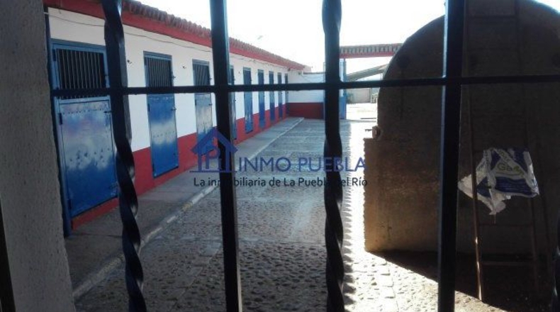 Sevilla - La Puebla del Río - 2000m2