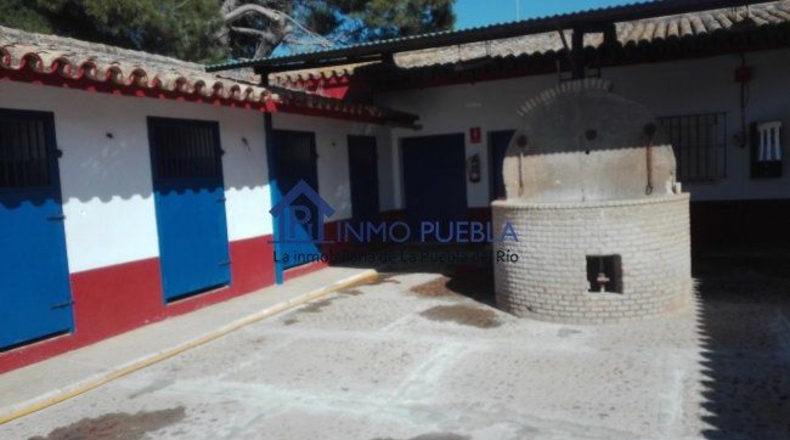 Sevilla - La Puebla del Río - 2000m2