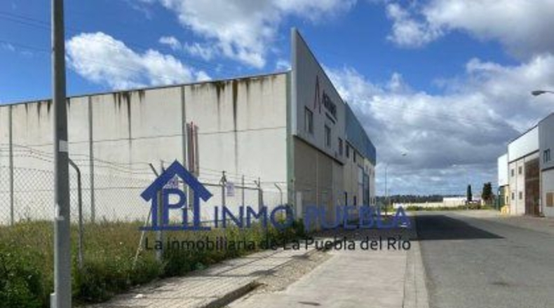Sevilla - La Puebla del Río - 575m2