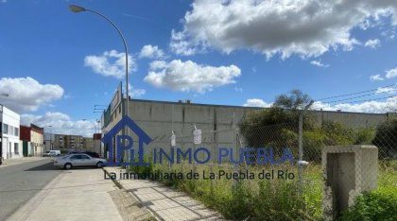Sevilla - La Puebla del Río - 575m2