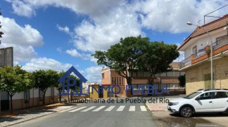Sevilla - La Puebla del Río - 181m2
