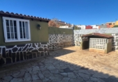 Xalet adossat amb terreny en venda a San Cristóbal de La Laguna ref.: TR383652 foto