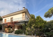 Chalet independiente con terreno en venta en Santa Eulàlia de Ronçana ref: TR108689 foto