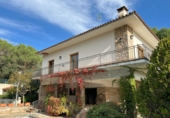 Chalet independiente con terreno en venta en Santa Eulàlia de Ronçana ref: TR108689 foto