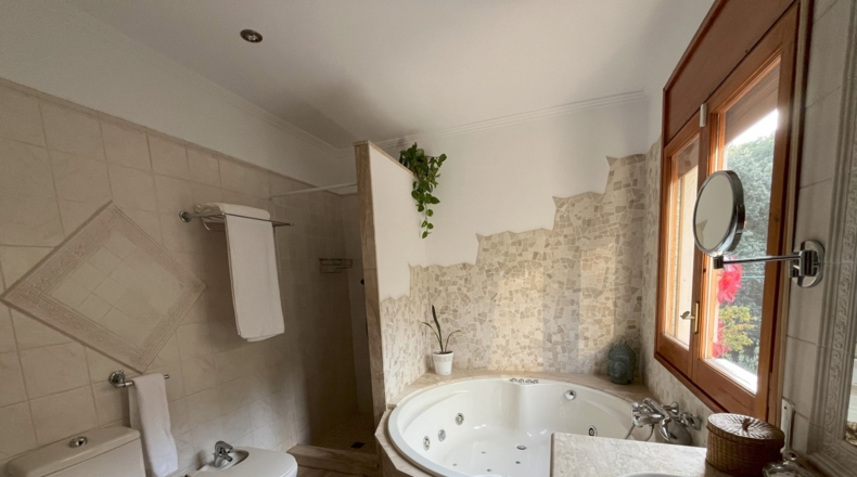 Barcelona - Santa Eulàlia de Ronçana - 1094m2