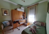 Отдельно стоящий дом с участком на продажу в городе Calafell. Фото