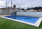 Xalet independent amb terreny en venda a La Puebla del Río ref.: TR207593 foto