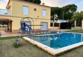 Chalet independiente con terreno en venta en La Puebla del Río ref: TR369755 foto