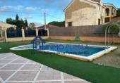 Chalet independiente con terreno en venta en La Puebla del Río ref: TR369755 foto