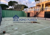Chalet independiente con terreno en venta en La Puebla del Río ref: TR369755 foto