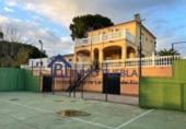 Chalet independiente con terreno en venta en La Puebla del Río ref: TR369755 foto