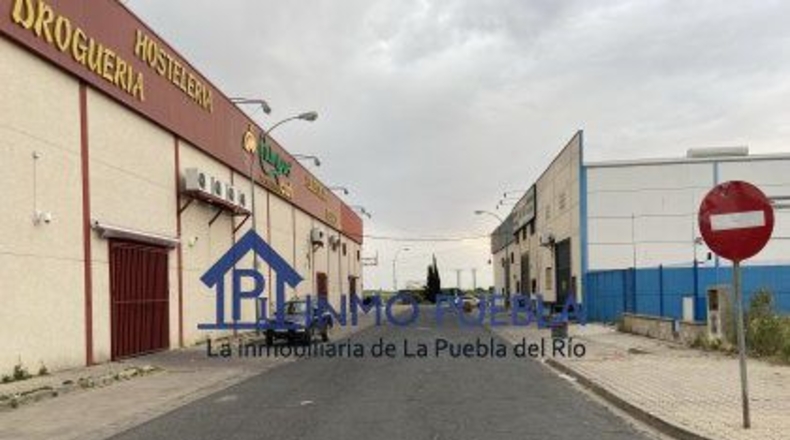 Sevilla - La Puebla del Río - 400m2