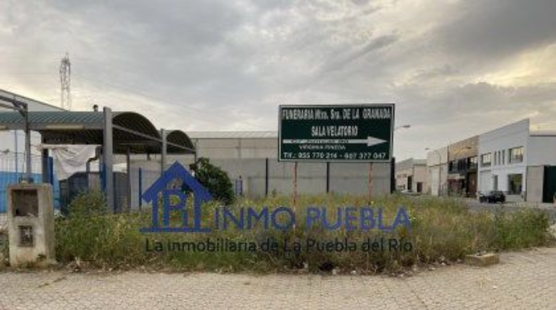 Sevilla - La Puebla del Río - 400m2