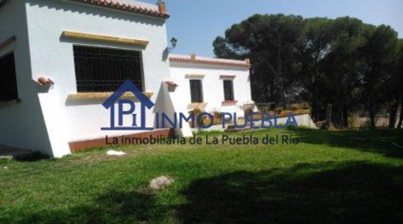 Sevilla - La Puebla del Río - 223m2