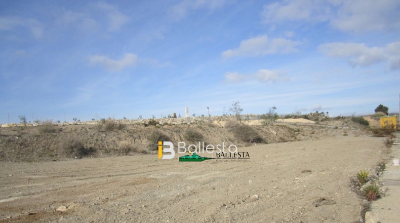 Almería - Huércal-Overa - 1350m2