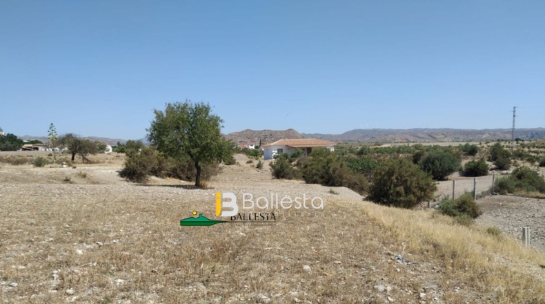 Almería - Santopétar - 8500m2