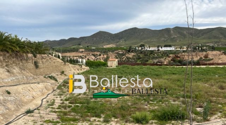 Almería - El Saltador - 8841m2