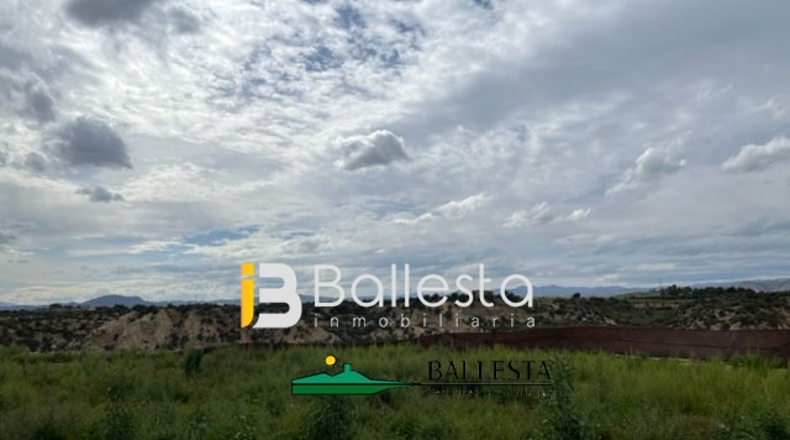 Almería - El Saltador - 8841m2
