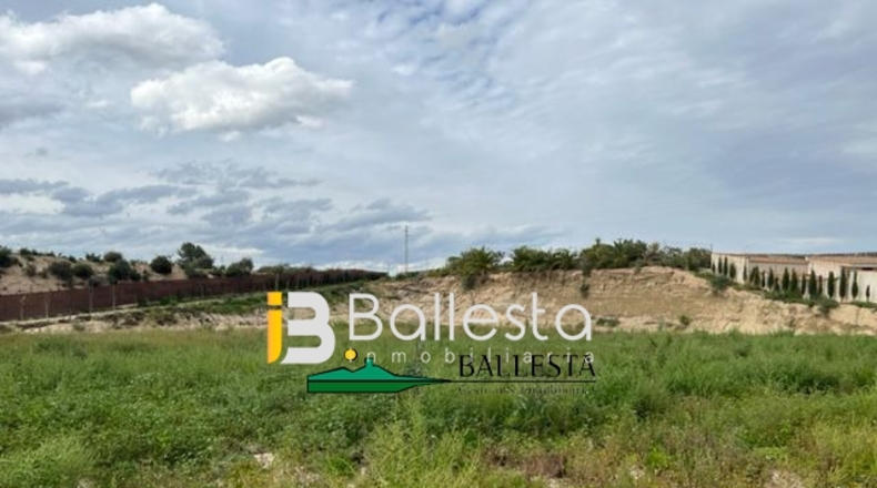 Almería - El Saltador - 8841m2