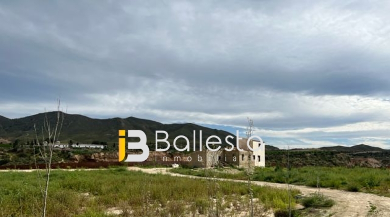 Almería - El Saltador - 8841m2
