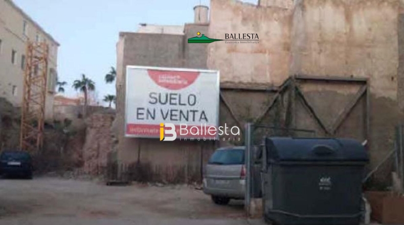 Almería - La Portilla - 707m2