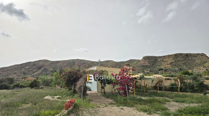 Almeria - Huércal-Overa - 1389m2