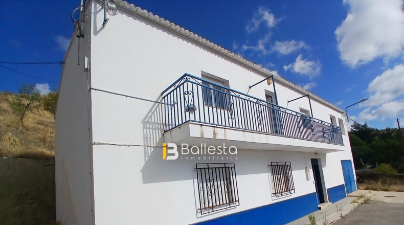 Almería - Велес-Рубио - 211m2
