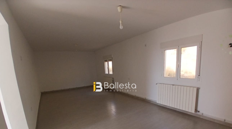 Almería - Велес-Рубио - 211m2
