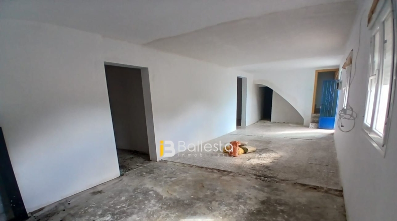 Almería - Велес-Рубио - 211m2