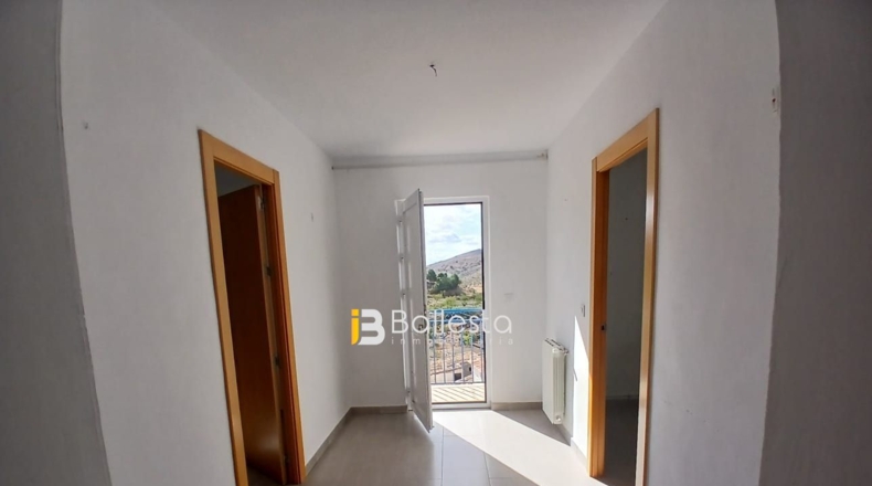 Almería - Велес-Рубио - 211m2