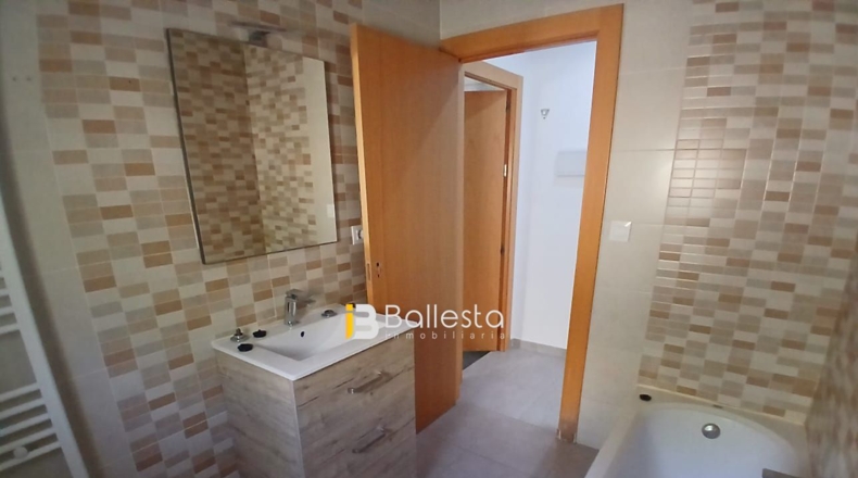 Almería - Велес-Рубио - 211m2