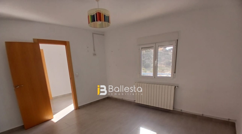 Almería - Велес-Рубио - 211m2