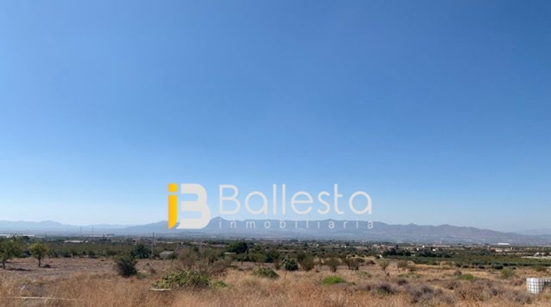 Almeria - Las Labores - 2700m2