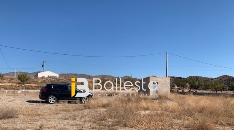Almeria - Las Labores - 2700m2