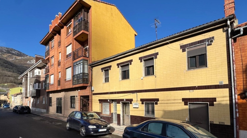 Asturias - Пола-де-Лена - 238m2