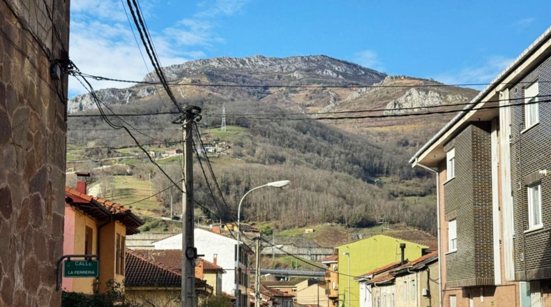 Asturias - Пола-де-Лена - 238m2