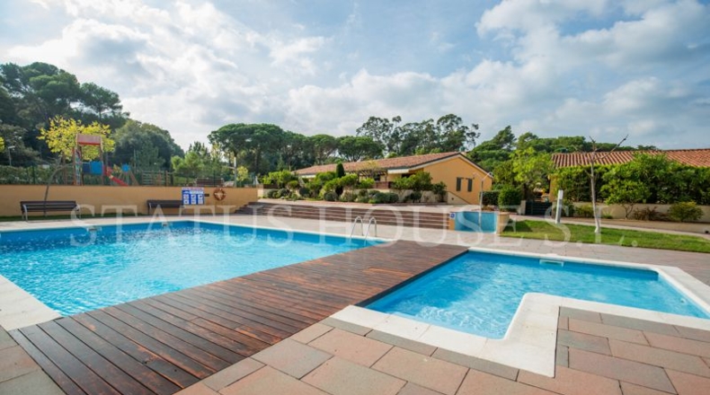 Gerona - Lloret de Mar - 328m2