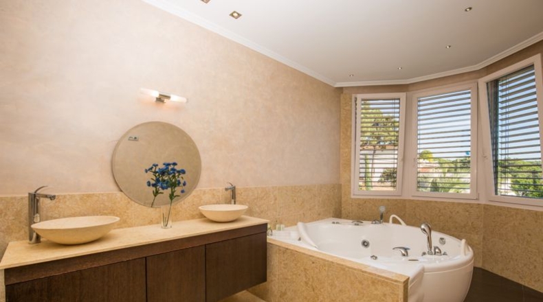 Gerona - Lloret de Mar - 900m2