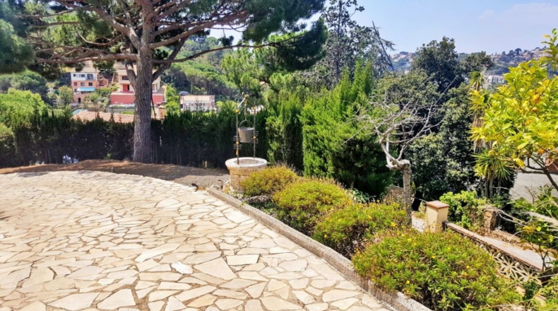 Gerona - Lloret de Mar - 1851m2