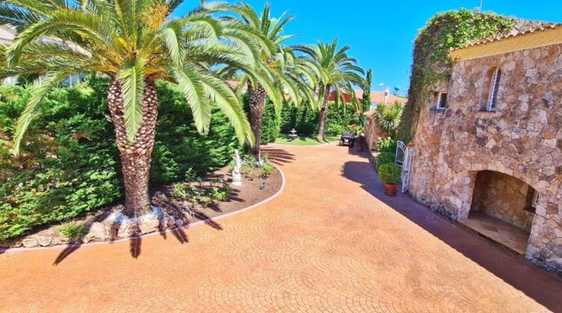 Gerona - Lloret de Mar - 3270m2