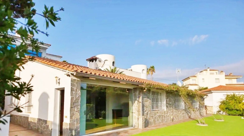 Gerona - Lloret de Mar - 900m2